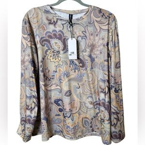NWT Noracora Large Elegant Paisley Long Sleeve Top